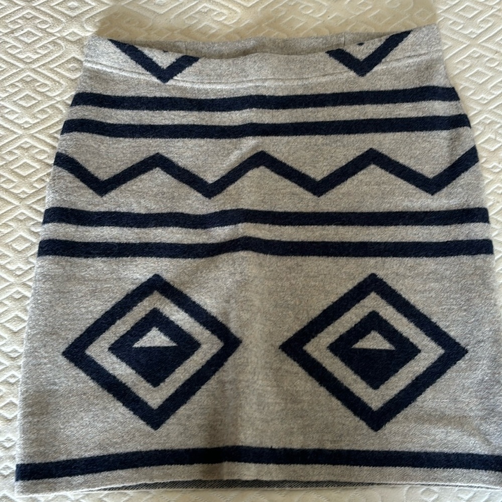 Toad & Co mini sweater skirt . Beautiful!